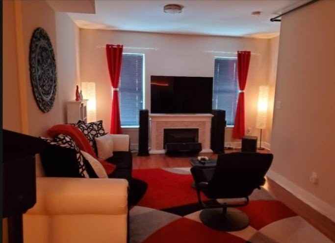 110 N Stockton St #B - Photo 3 of 6