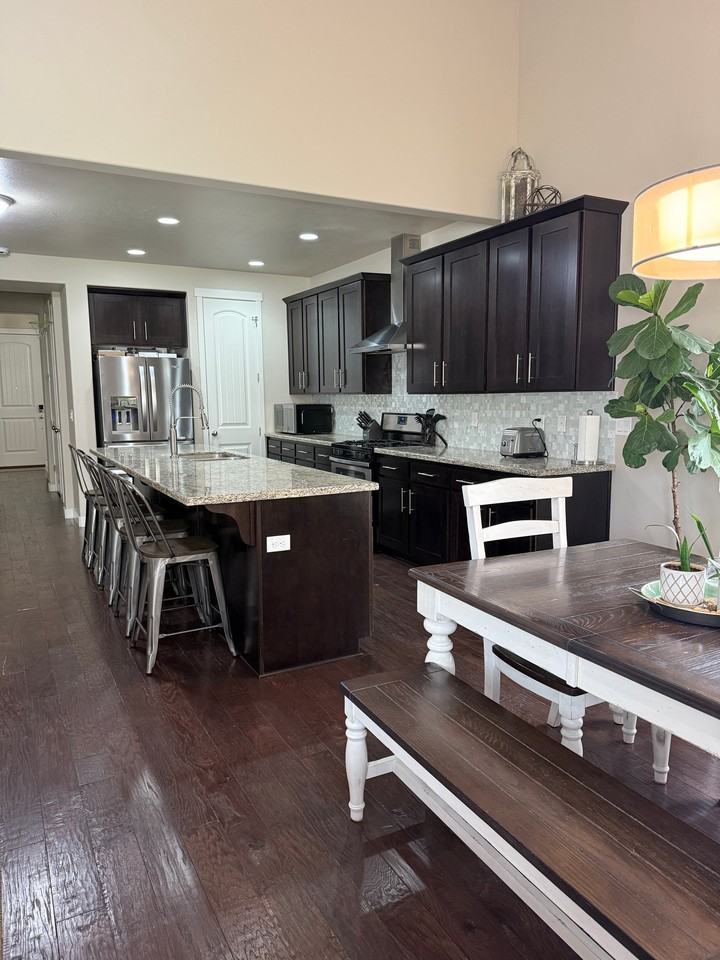 11156 S Broadwick Rd - Photo 5 of 19