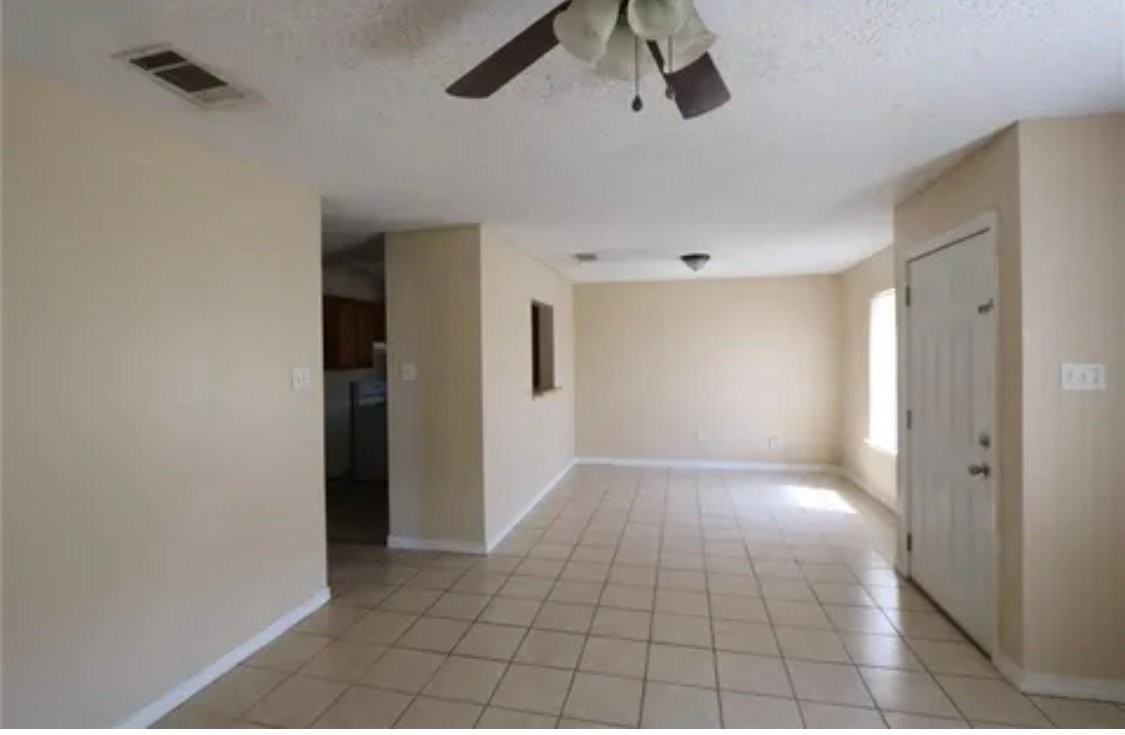 5932 Becker St - Photo 3 of 8