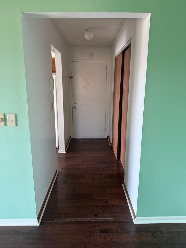 3944 Mack Rd - Photo 5 of 13