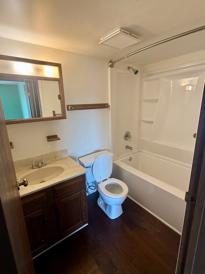 3944 Mack Rd - Photo 7 of 13