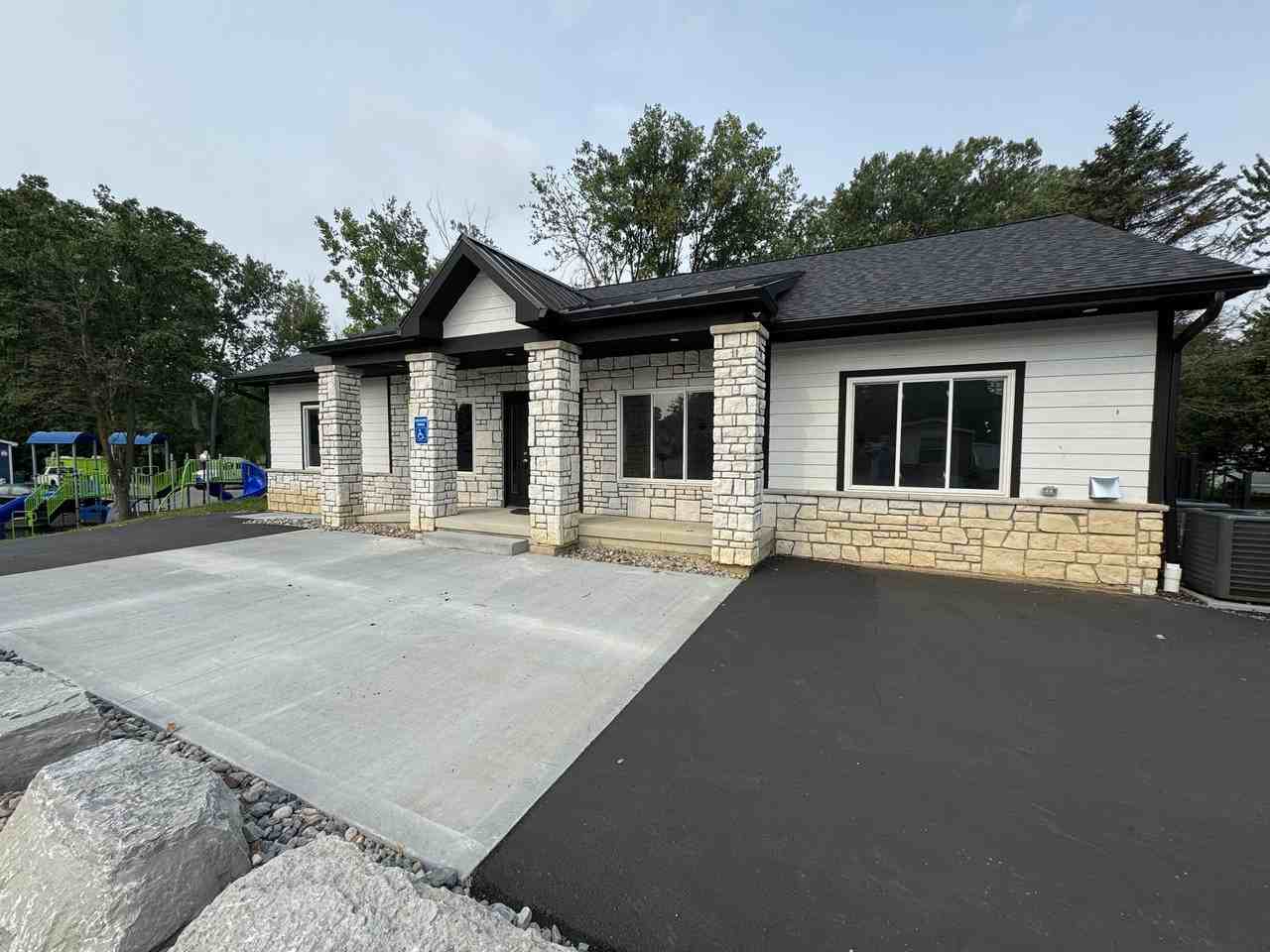 128 Hosner Dr - Photo 5 of 5