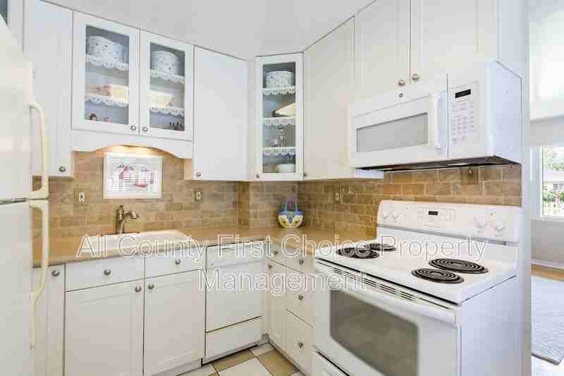 835 49th Ave N - Photo 2 of 9