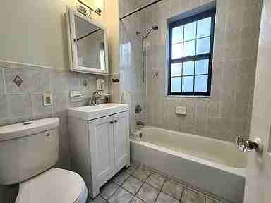 276 Broadway #6 - Photo 6 of 7