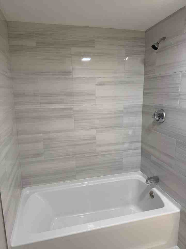 654 Alden St #3 - Photo 4 of 10