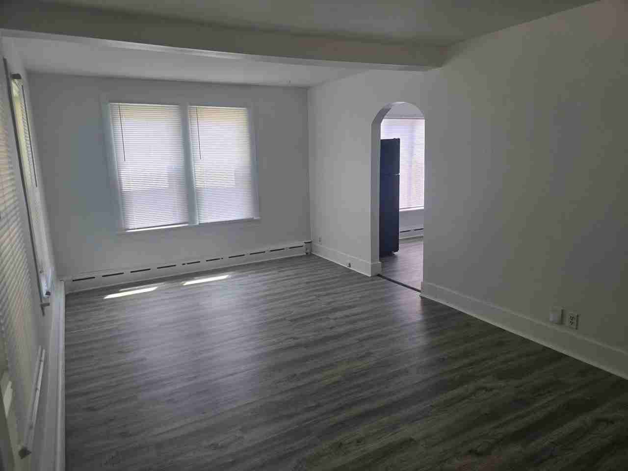 21331 Hamilton Ave - Photo 5 of 16