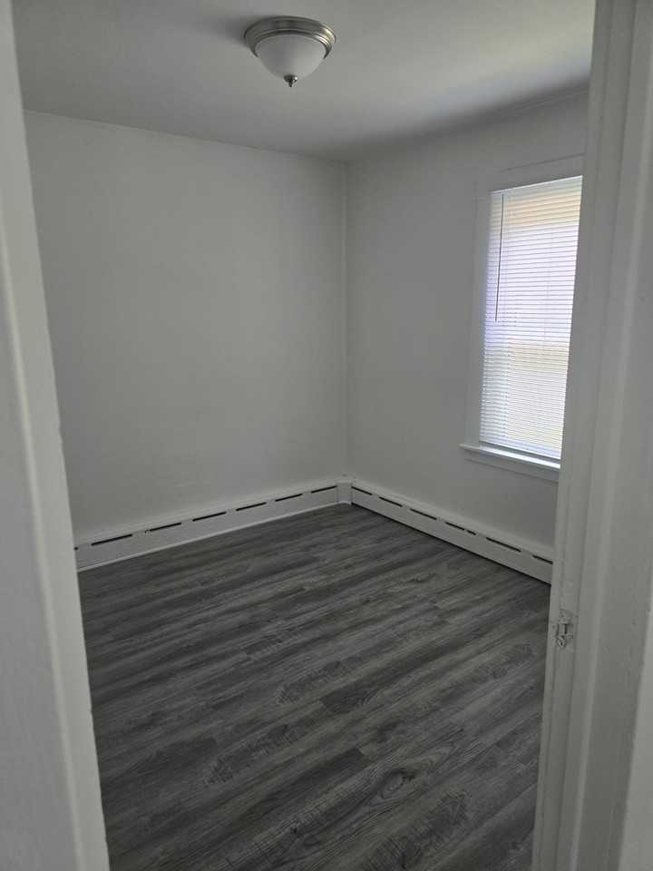 21331 Hamilton Ave - Photo 6 of 16