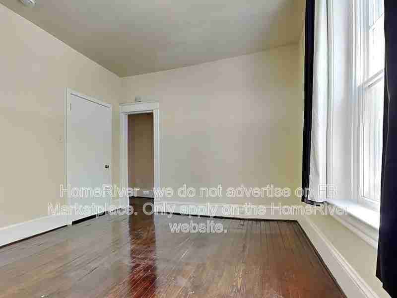 1300 35th St Nw #1 - Photo 4 of 15