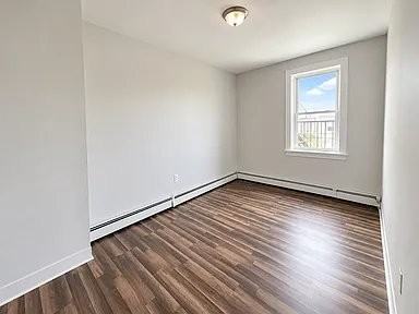 545 E 38th St #E9 - Photo 6 of 8