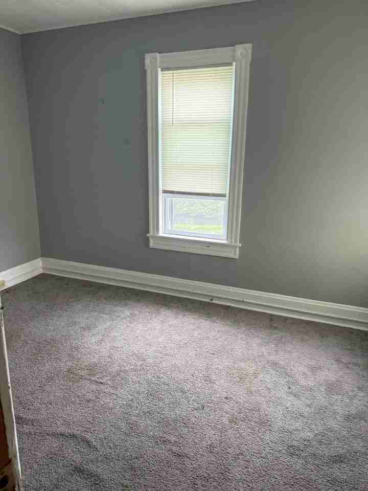 530 Pine St - Photo 2 of 8