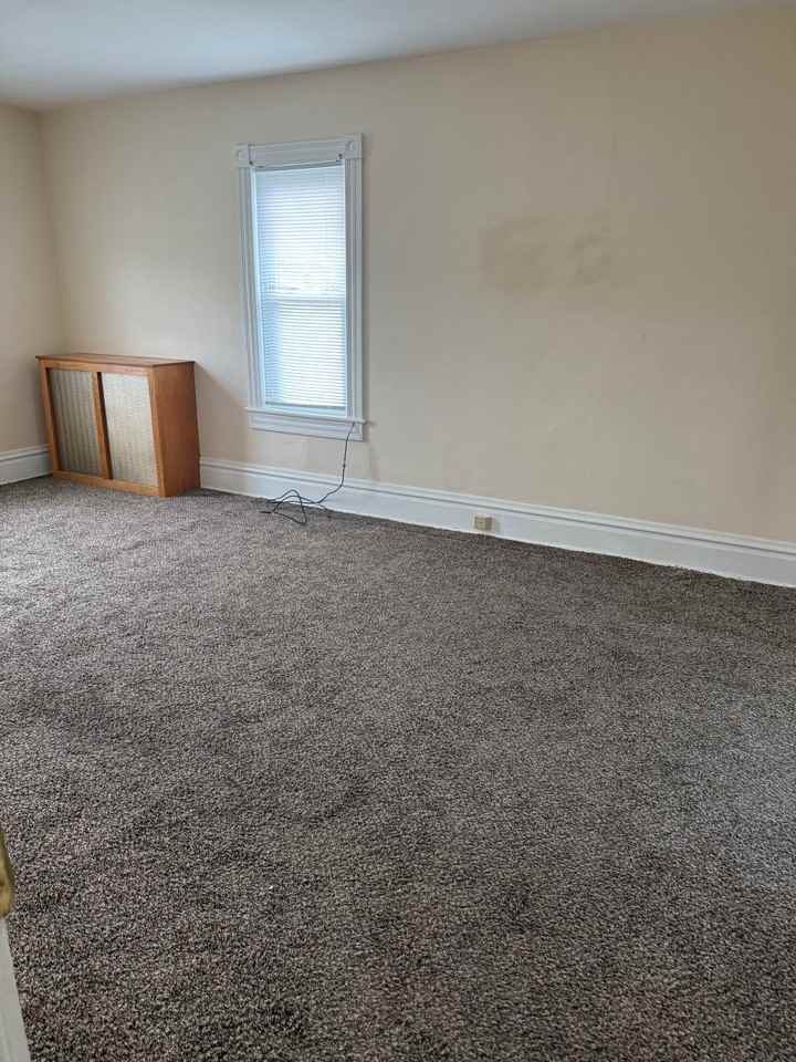 530 Pine St - Photo 6 of 8