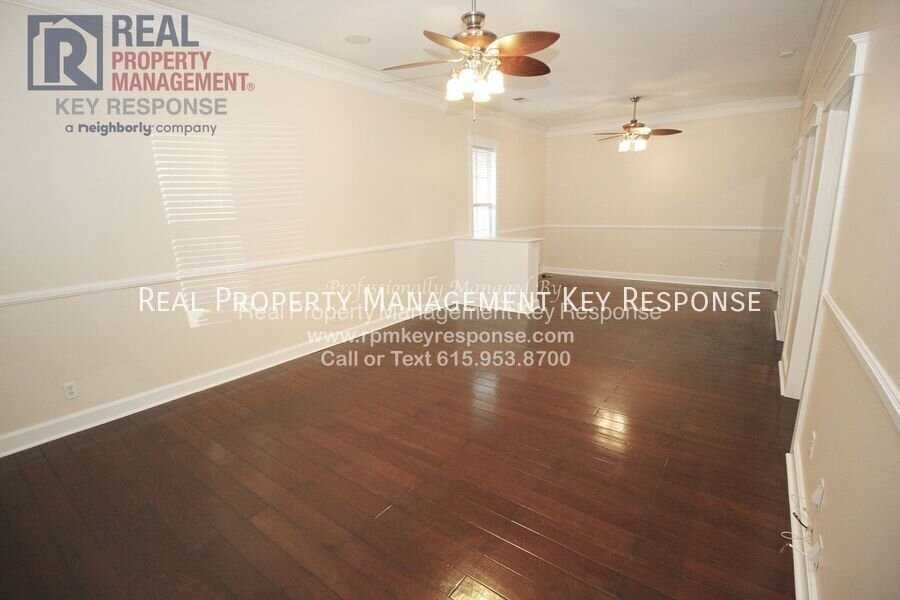 1023 N 6th St - Photo 5 of 16