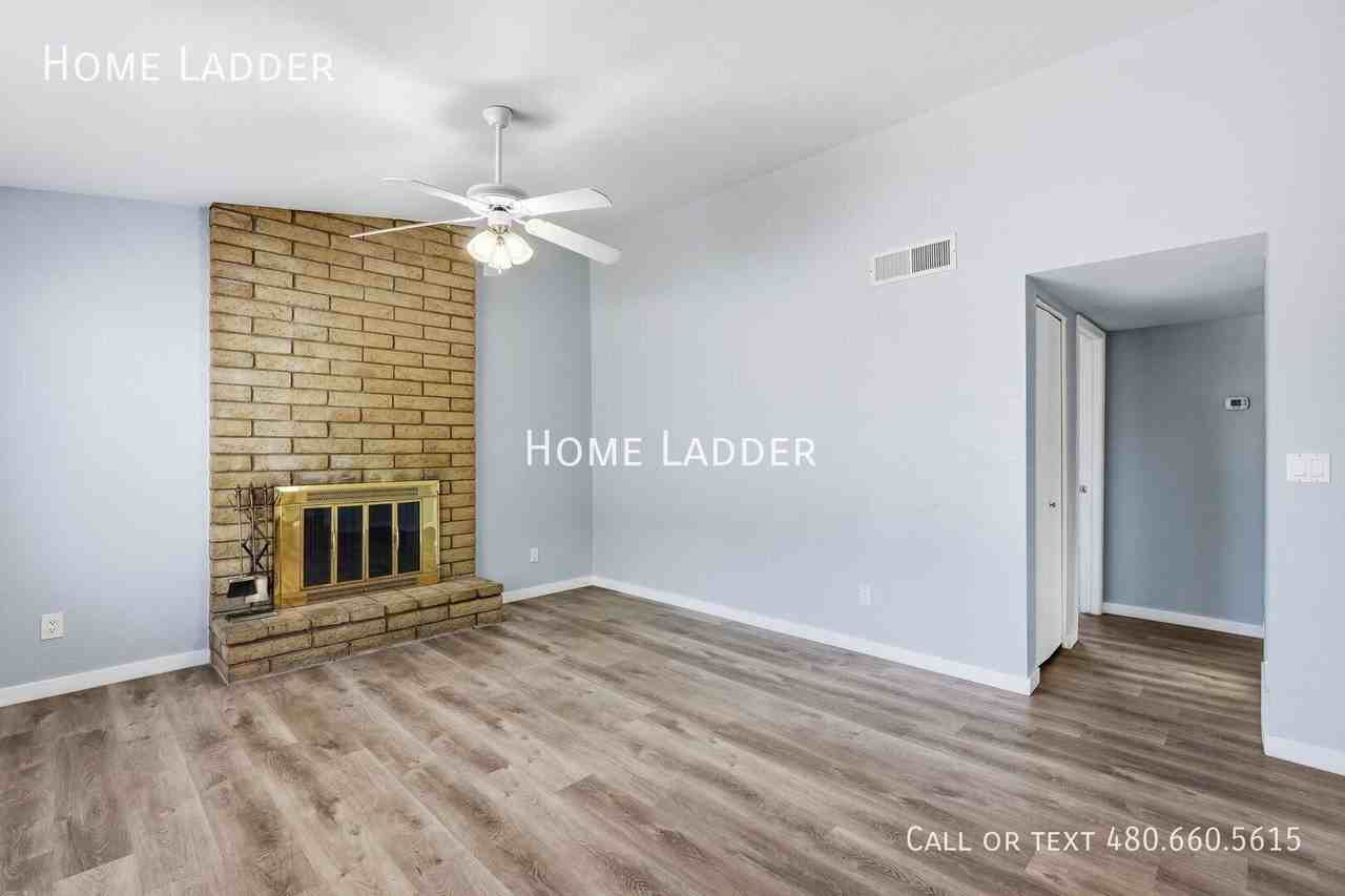1021 W Laguna Dr - Photo 4 of 32