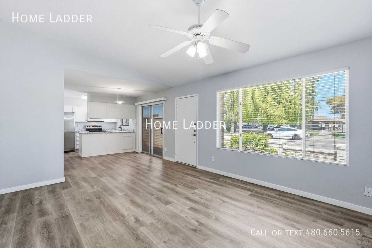 1021 W Laguna Dr - Photo 6 of 32