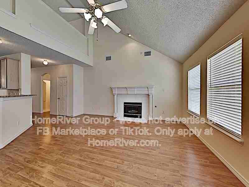 9812 Cliffside Dr - Photo 4 of 24
