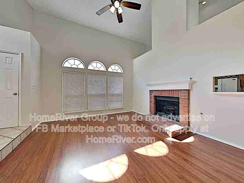 343 Alex Dr - Photo 2 of 15