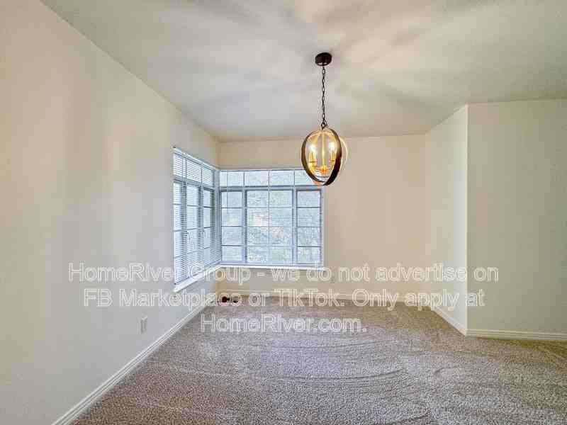 2627 Wynnewood Dr - Photo 4 of 23