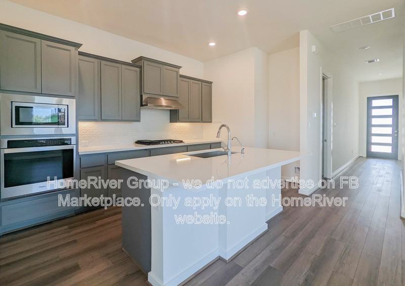 4345 Chapel Hill St - Photo 5 of 18