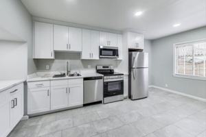 featured image of 37 12th Ave