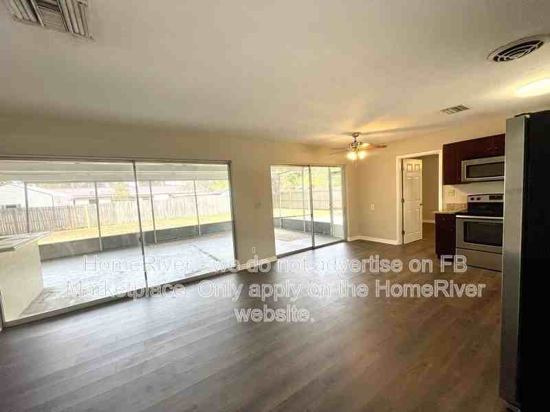 7265 17th St N - Photo 5 of 27