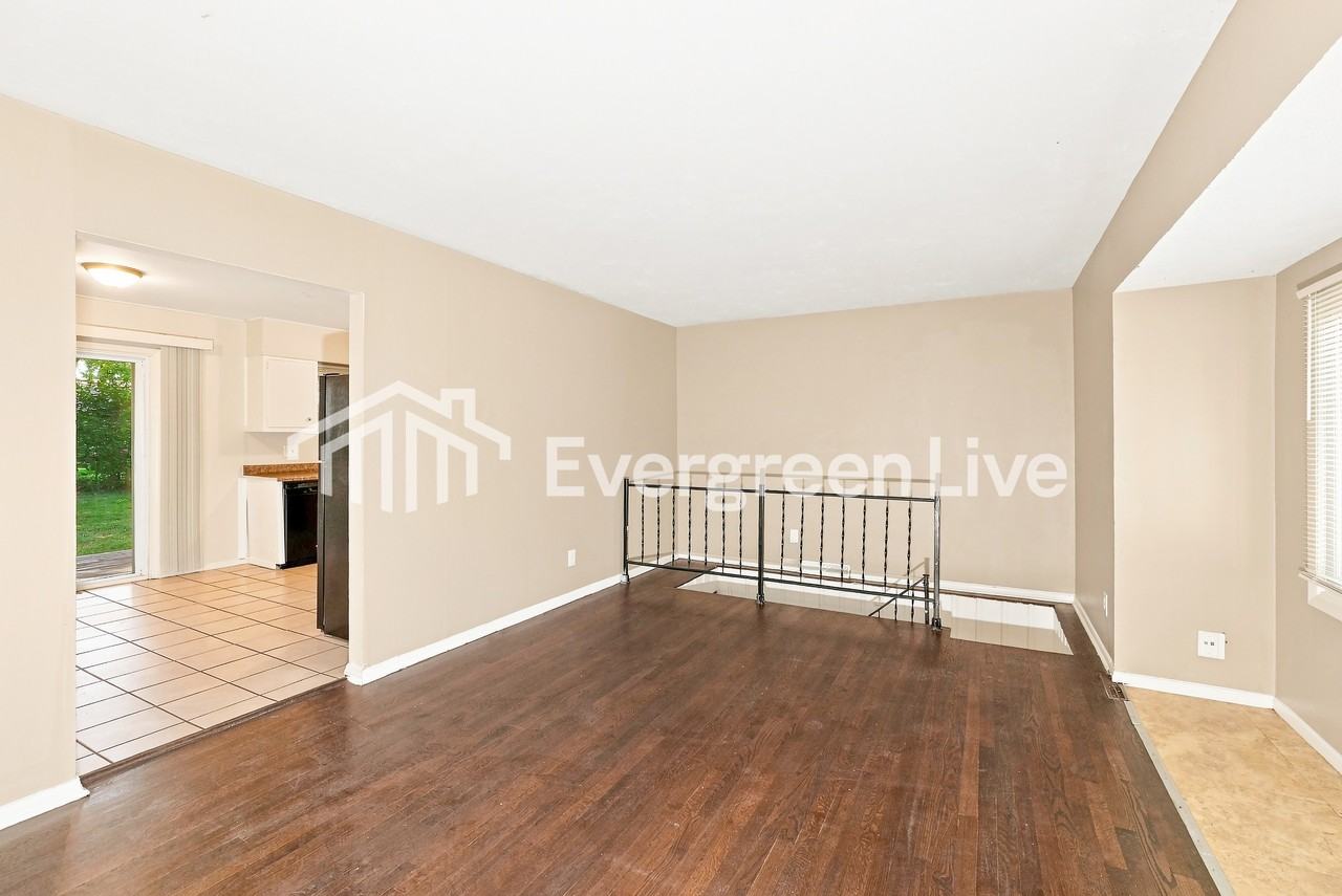 4008 E 107th St - Photo 7 of 15