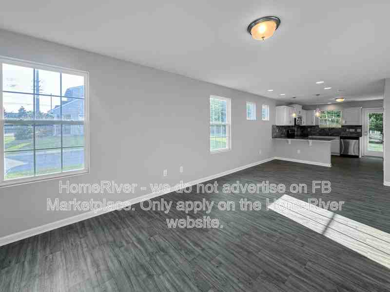 3811 Copperfield Ct - Photo 3 of 24