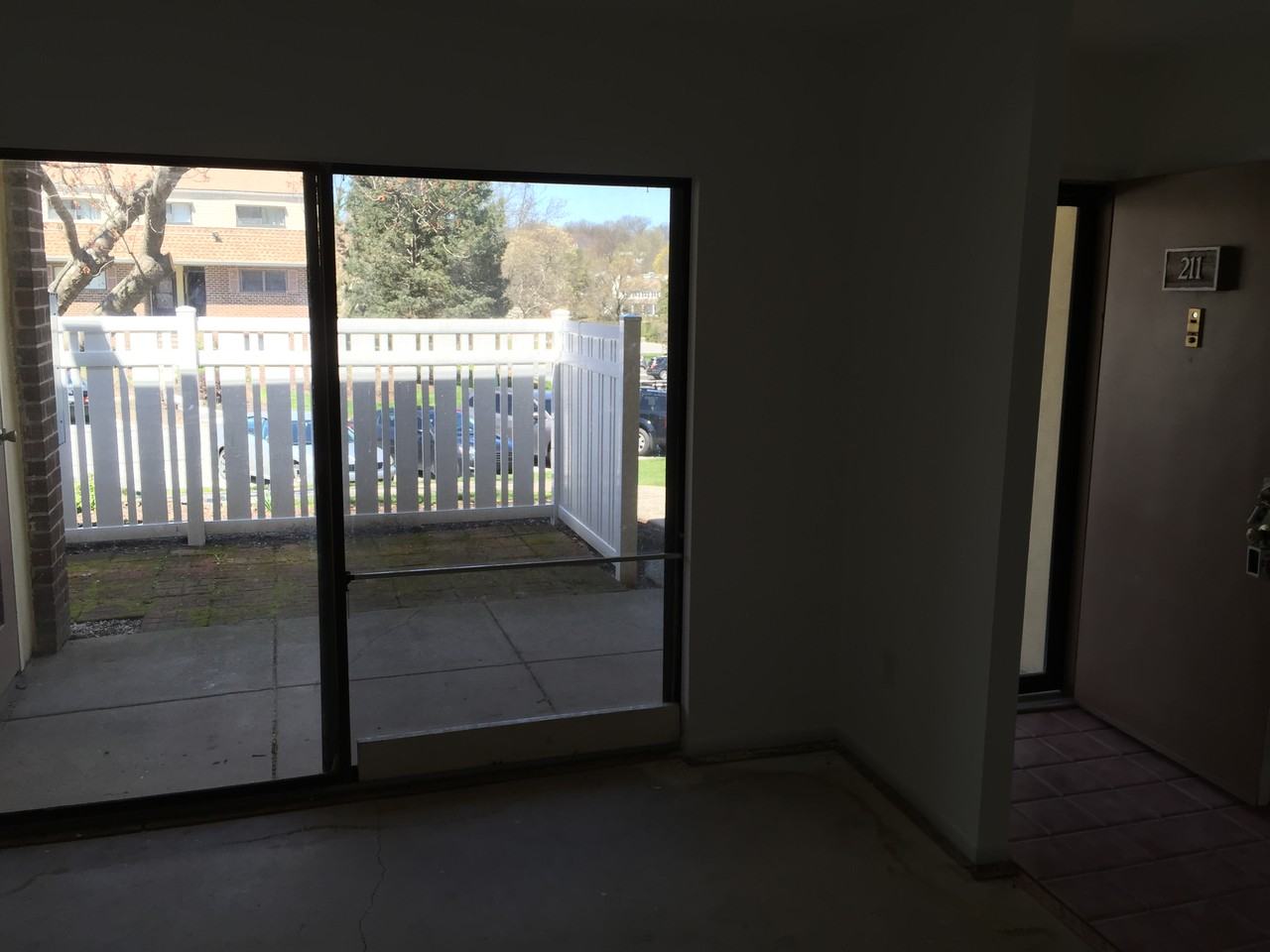 211 Stony Way - Photo 2 of 34