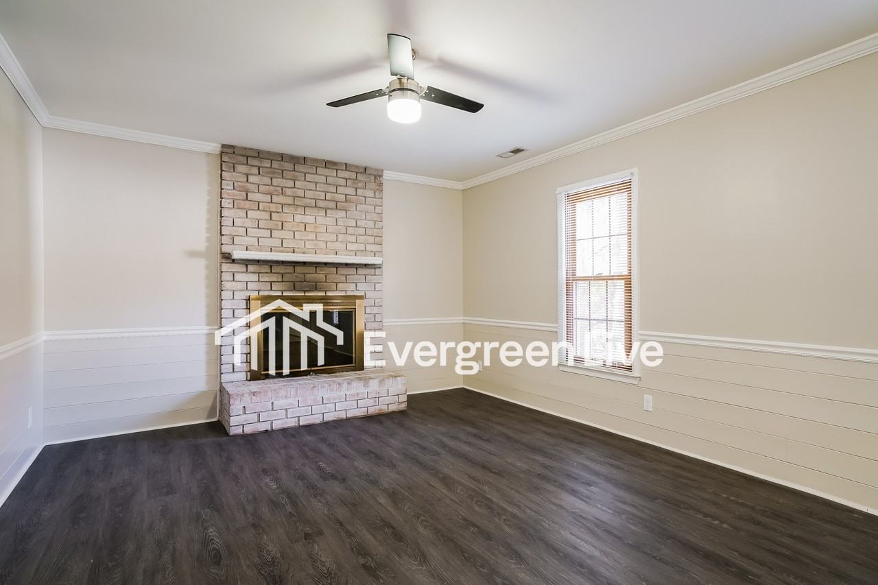 10731 Timberun Rd - Photo 4 of 15