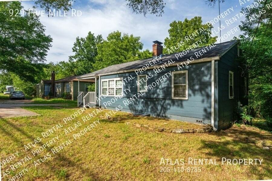 929 Five Mile Rd - Photo 2 of 19