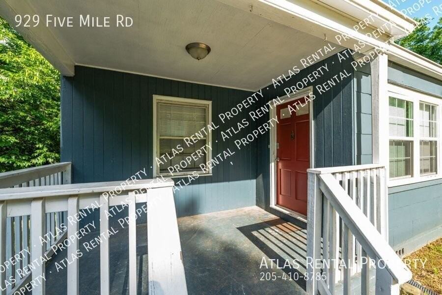 929 Five Mile Rd - Photo 4 of 19