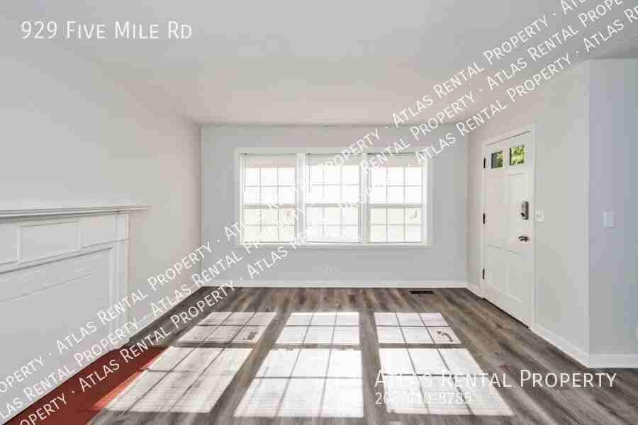 929 Five Mile Rd - Photo 7 of 19
