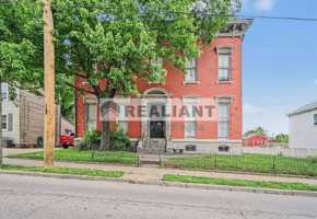 featured image of 716 Lewis St #2
