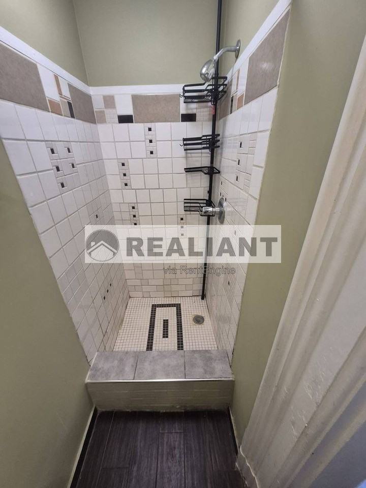 716 Lewis St #2 - Photo 6 of 8