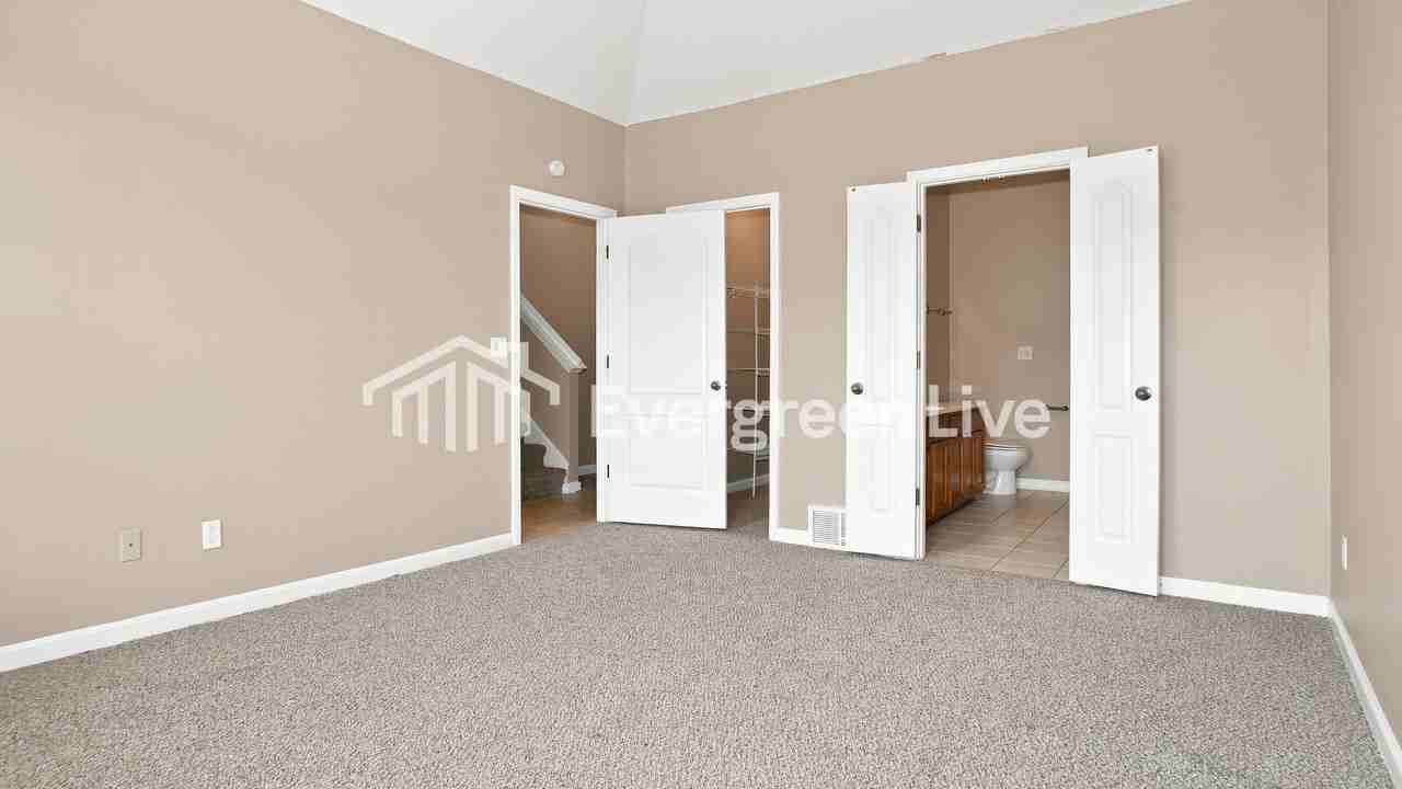 9142 Cinderhill Cv E - Photo 7 of 15