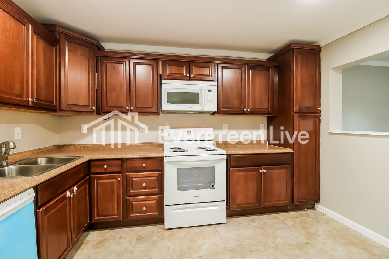 252 Blue Ridge Dr - Photo 5 of 15