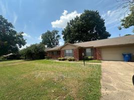 featured image of 4512 S Kingston Ave