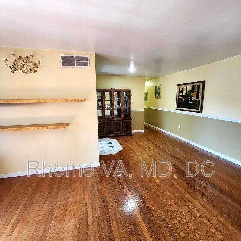 9473 Fairfax Blvd #301 - Photo 2 of 18