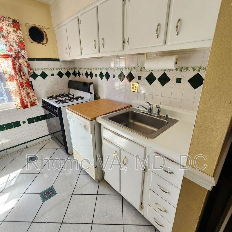 9473 Fairfax Blvd #301 - Photo 4 of 18