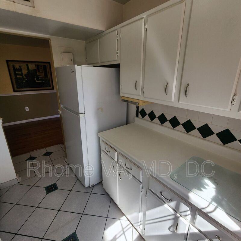 9473 Fairfax Blvd #301 - Photo 5 of 18