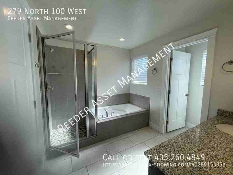 279 N 100 W - Photo 5 of 22