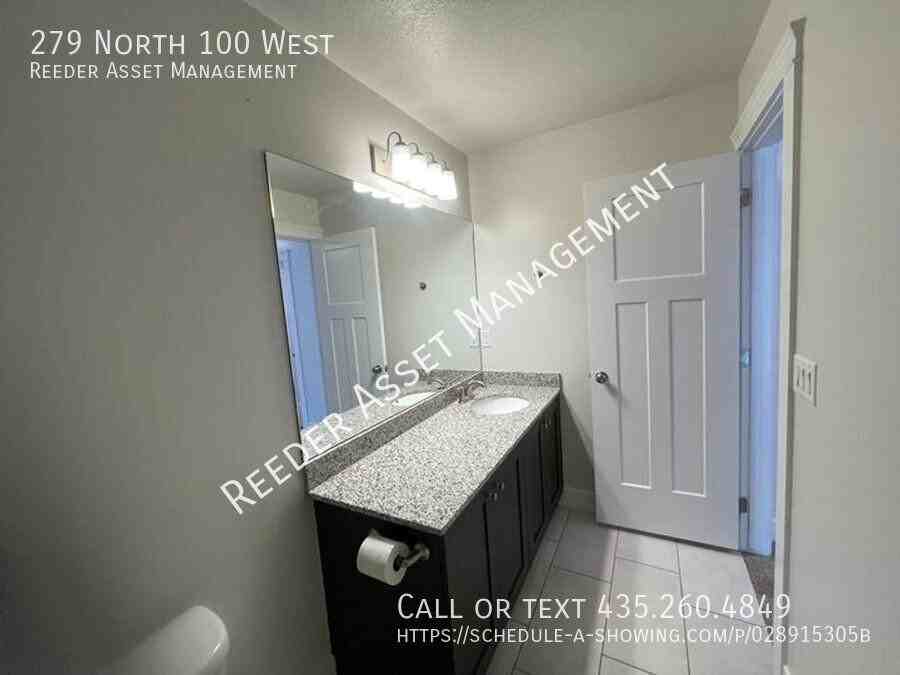 279 N 100 W - Photo 7 of 22