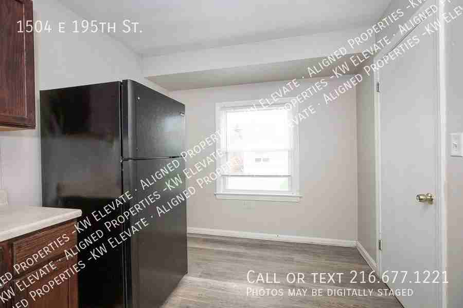 1504 E 195th St - Photo 6 of 31