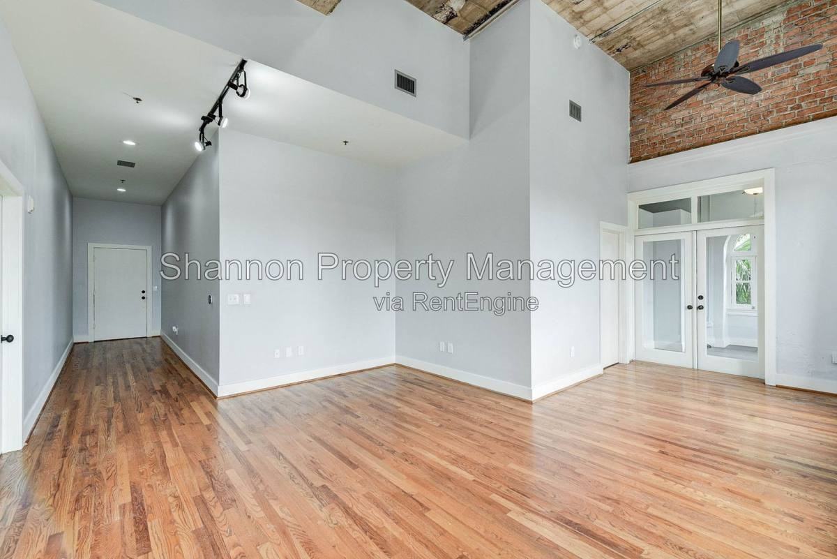 2700 Albany St #3B - Photo 5 of 20