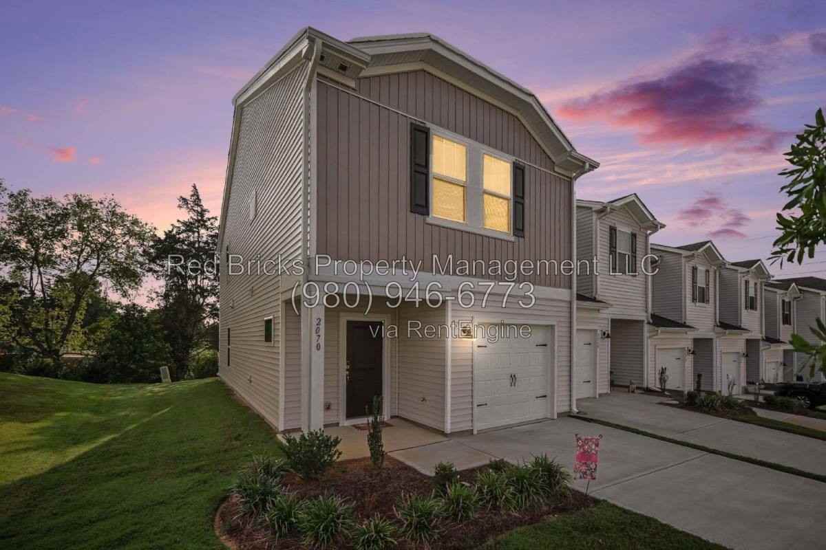 2070 Old Rivers Rd - Photo 4 of 10