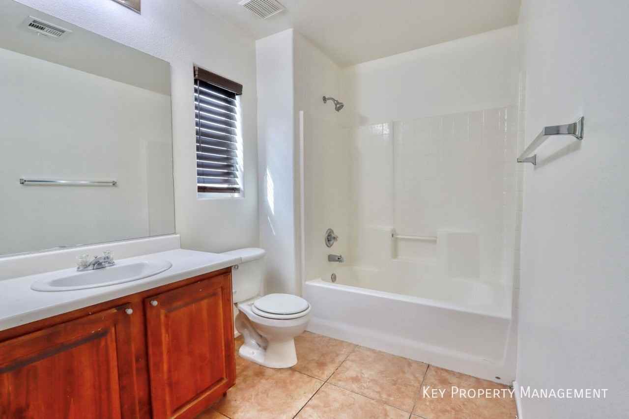 3411 Amethyst Glen Ct - Photo 6 of 17