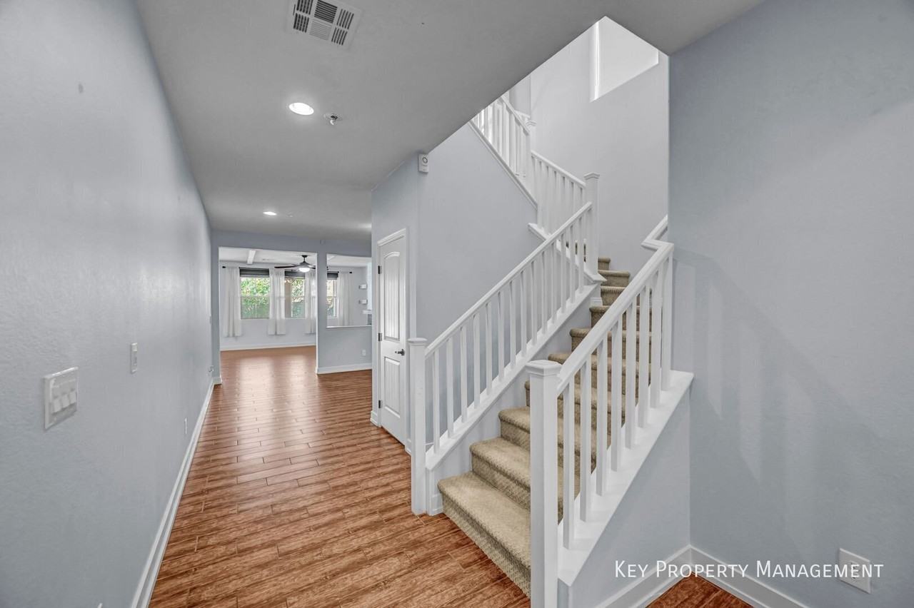 12297 Argent Bay Ave - Photo 5 of 25