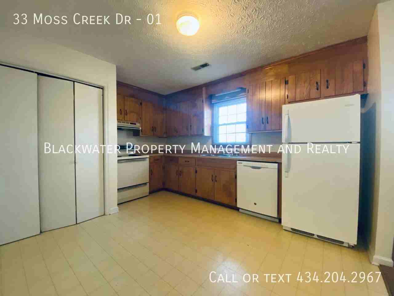 33 Moss Creek Dr #01 - Photo 3 of 7