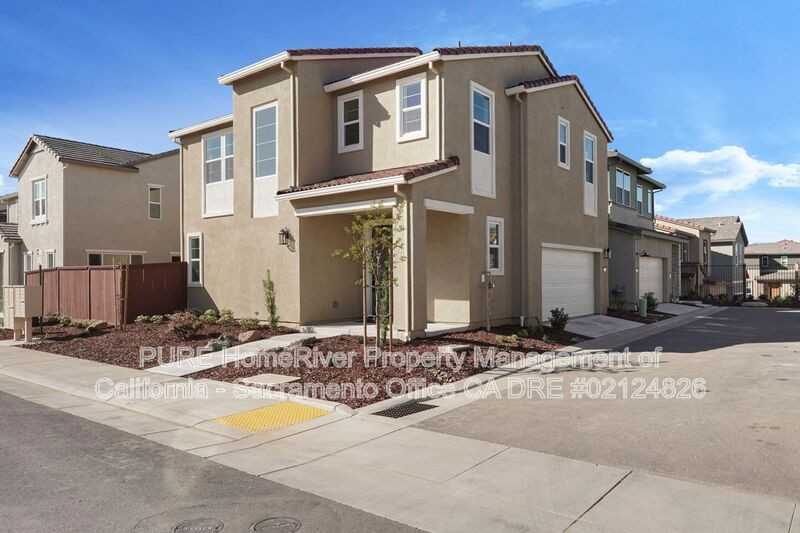 3405 Margauex Way - Photo 3 of 48