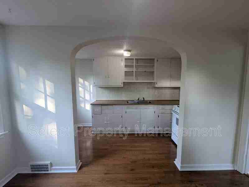 1226 Elmwood Ave - Photo 7 of 17