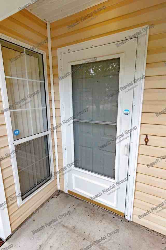 6661 Wisteria Dr - Photo 3 of 10
